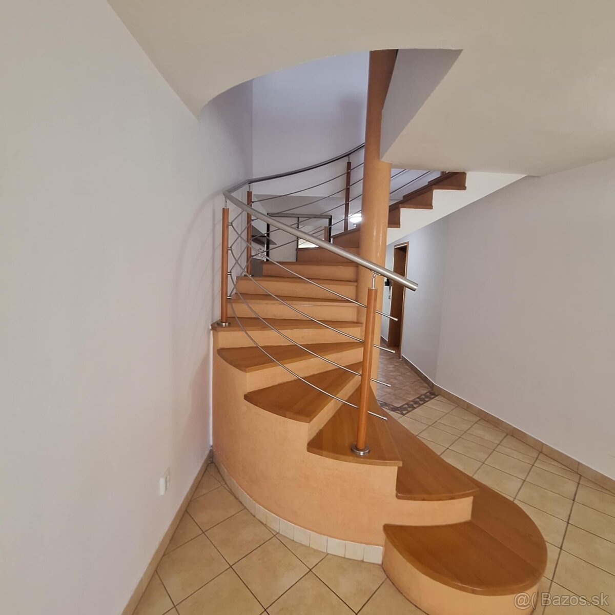 Na predaj NEŠTANDARDNÝ 4i RD v obci Šintava – Sereď - 4