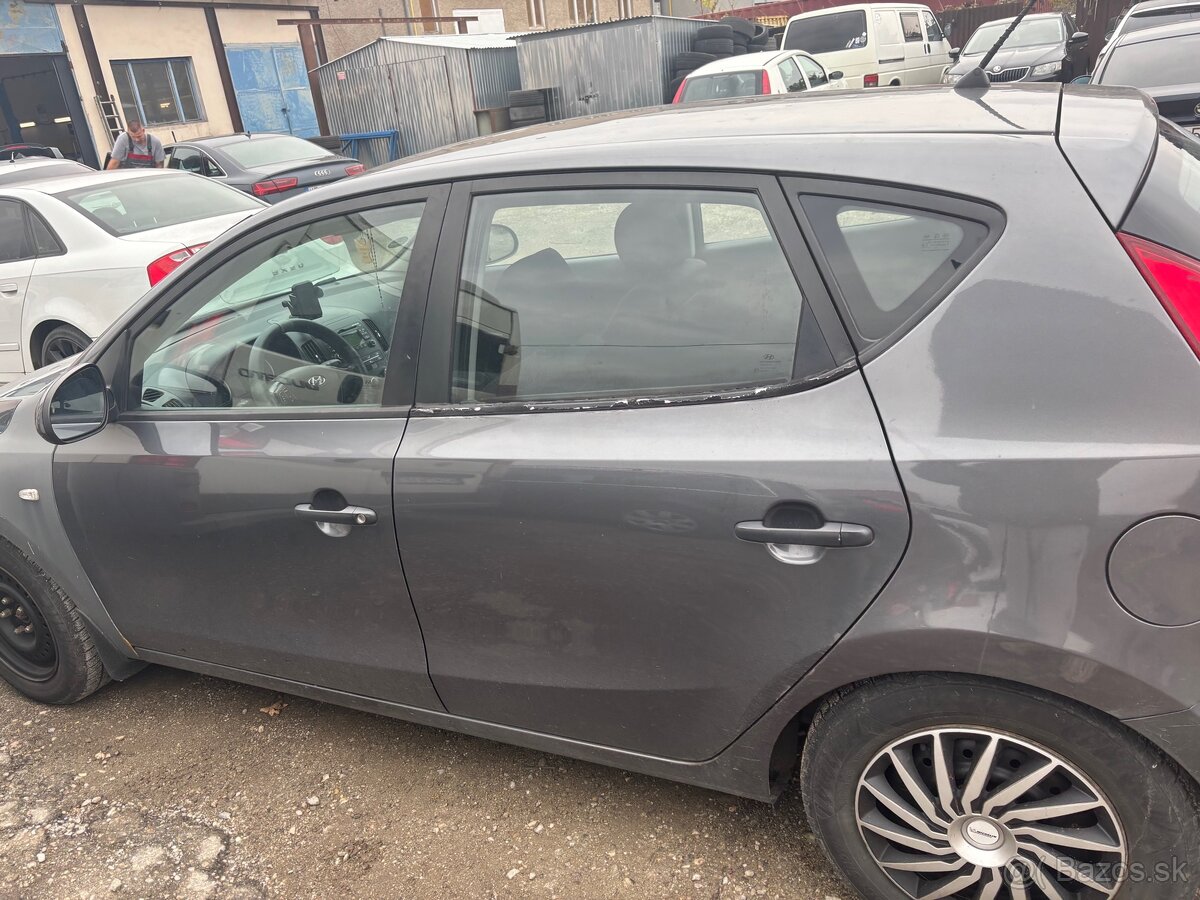 Hyundai i30 1.6 crdi disel 66kw - 4