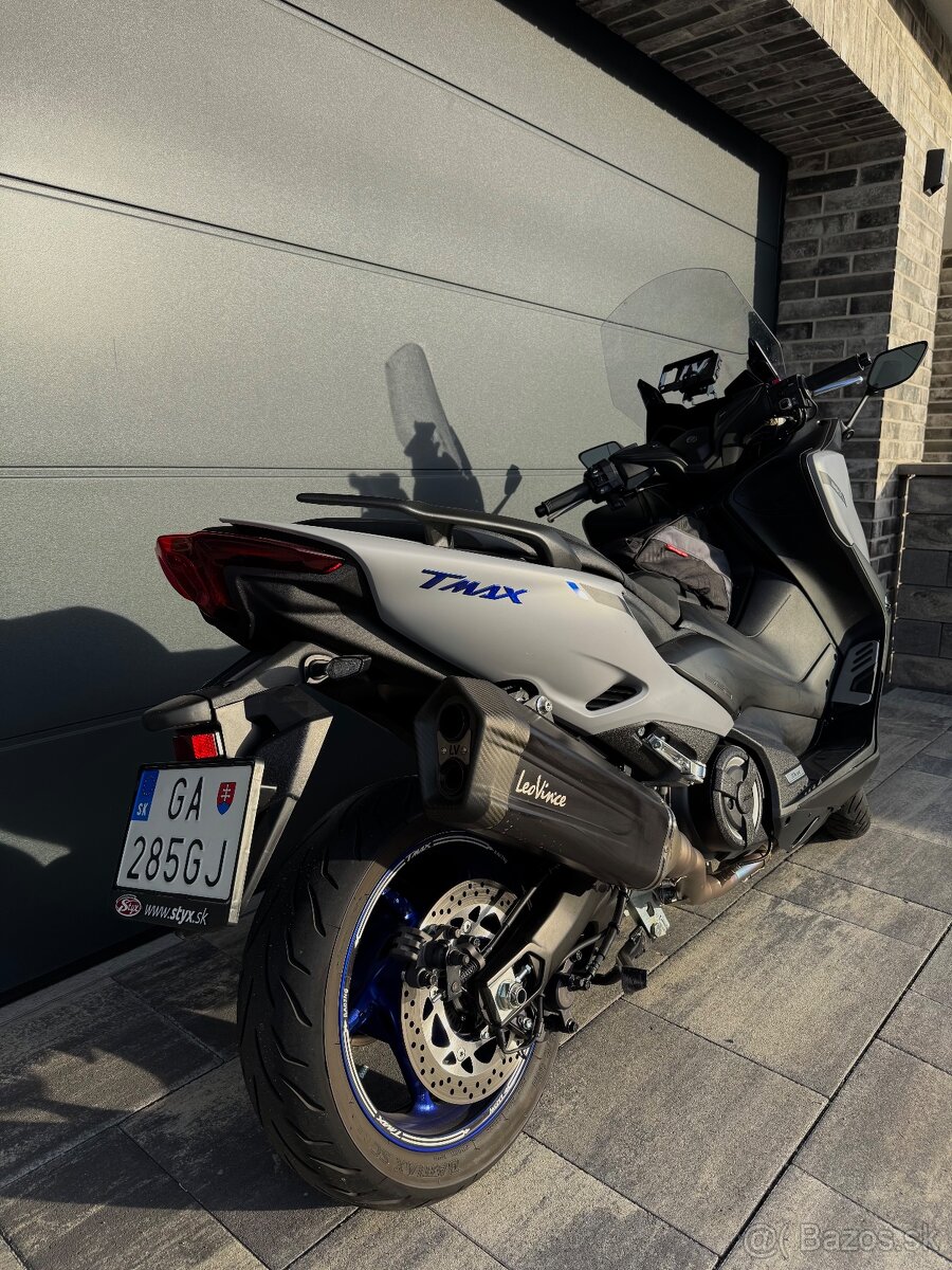 Yamaha Tmax 560 - ako nový - 4