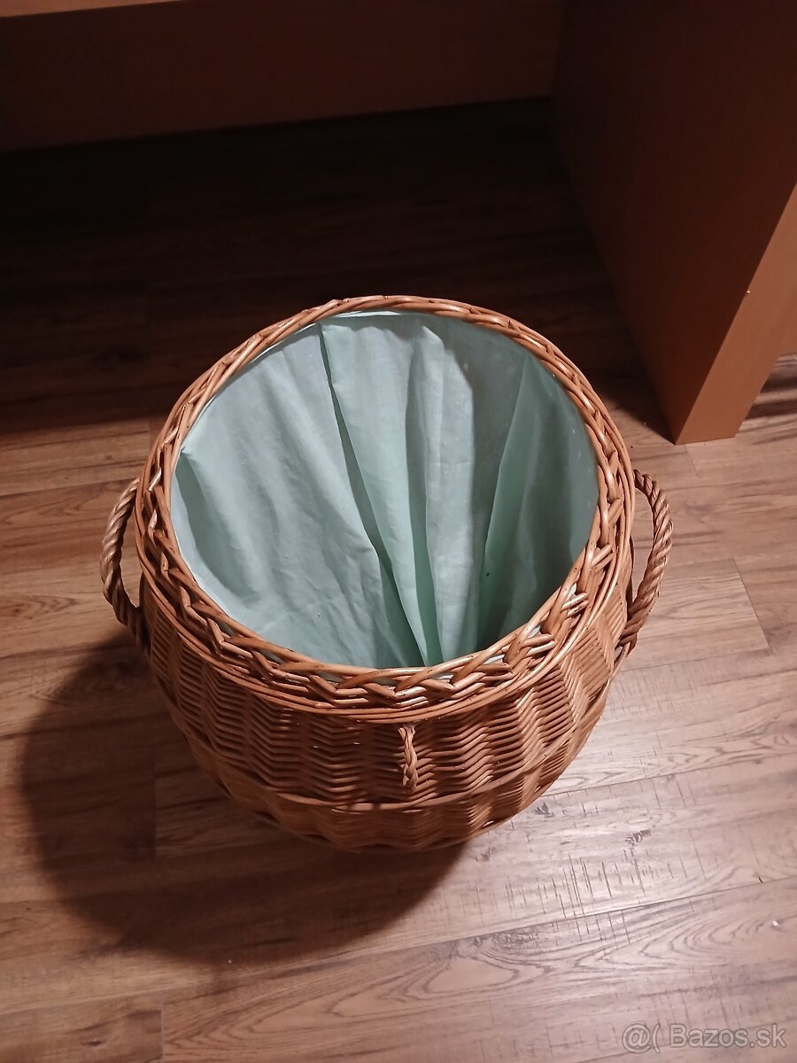 Kôš na bielizeň - 4