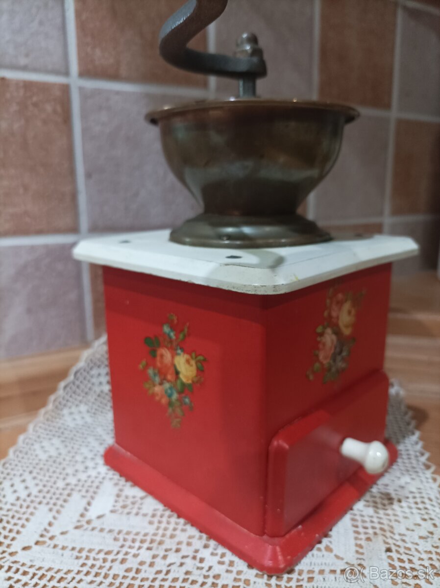 Drevený mlynček na kávu - 4