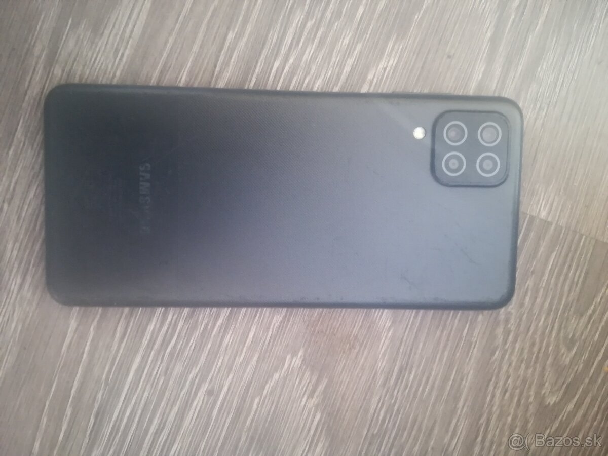 Predám Samsung galaxy A12 - 4