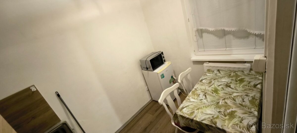 Byt na prenájom - 4