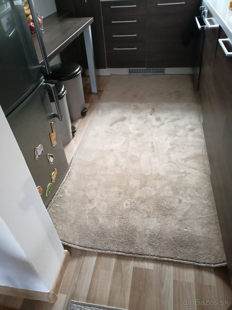 novy hnedy koberec - 4