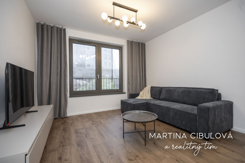 Na predaj 2 izbový štýlový zariadený byt v novostavbe v Bans - 4