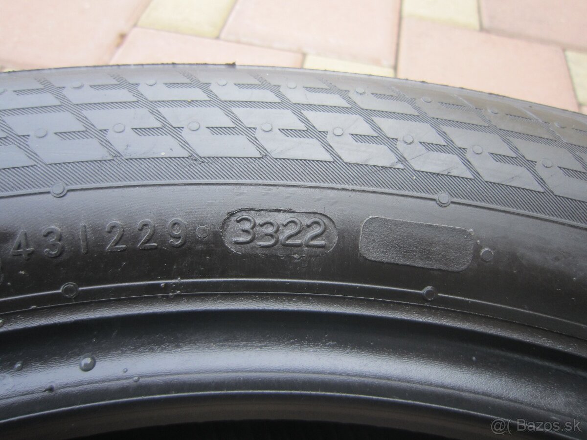 205/55R17 95V zimne pneu Nokian WR Snow Proof, dezen 7mm - 4