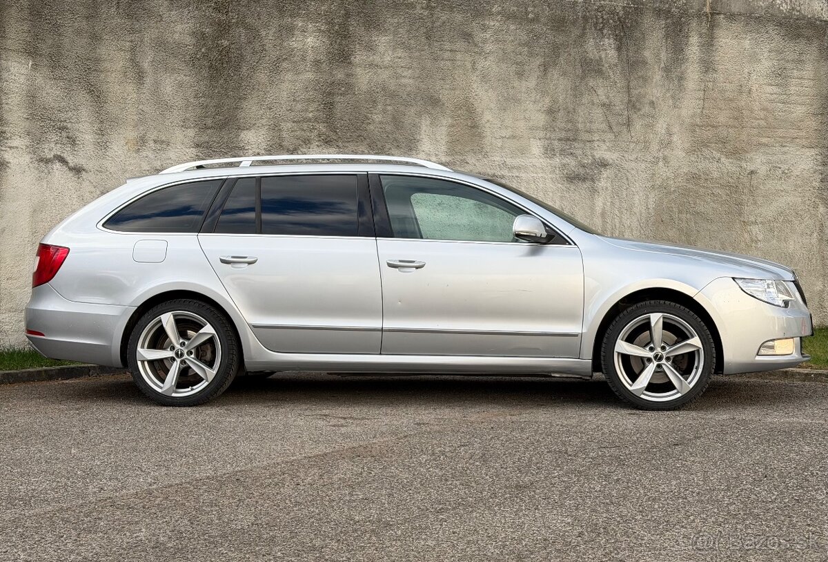 Škoda Superb Combi 2.0TDi DSG - 4