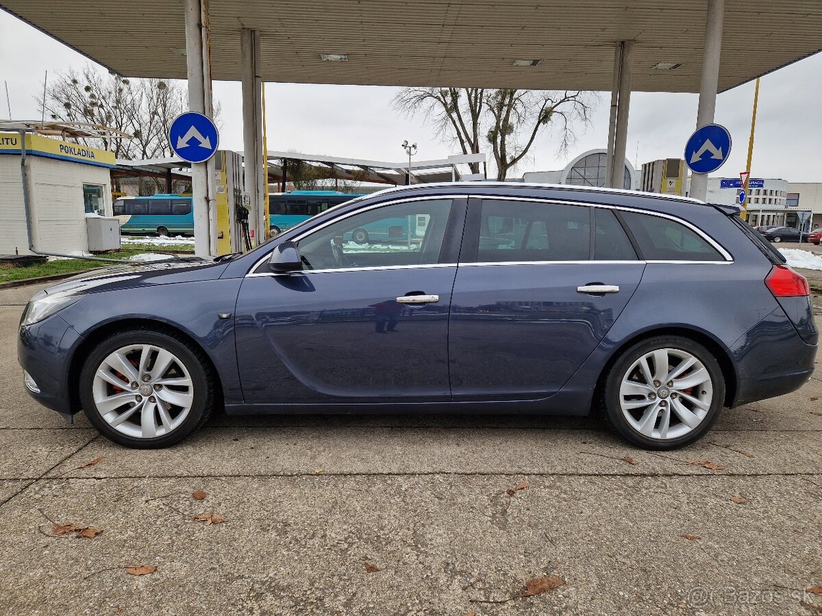 Opel Insignia ST 1.6 Turbo ECOTEC Cosmo - 4