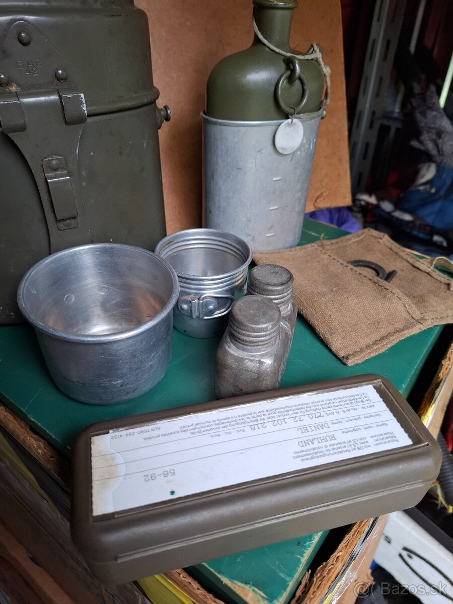 Predám staré vojenské doplnky - 4