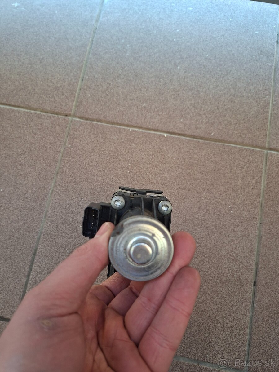 Predám Egr ventil 1.6hdi - 4