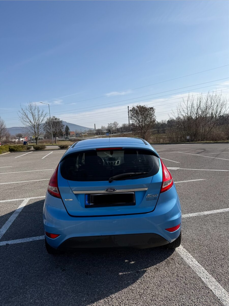 Ford Fiesta 1.4 TDCi 2010 - 4