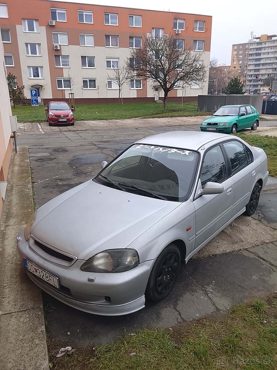 Honda Civic 6g - 4