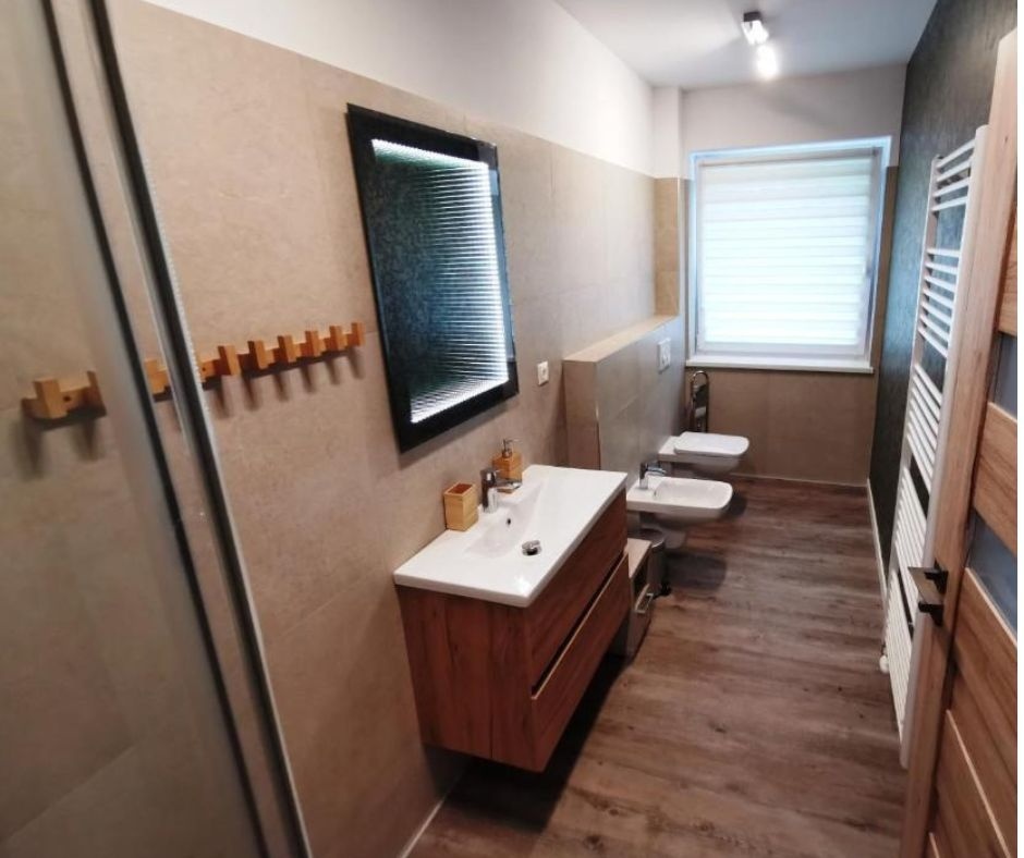 Krásny,nový dom s pozemkom,parkovacími miestami - 4