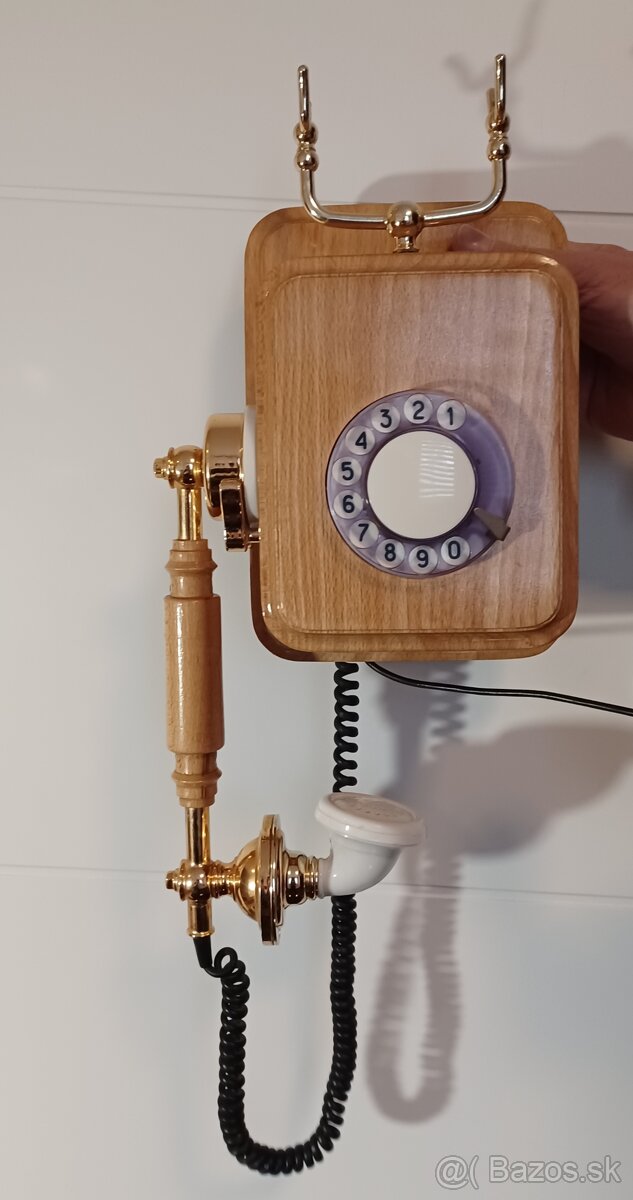 Starý telefón - 4