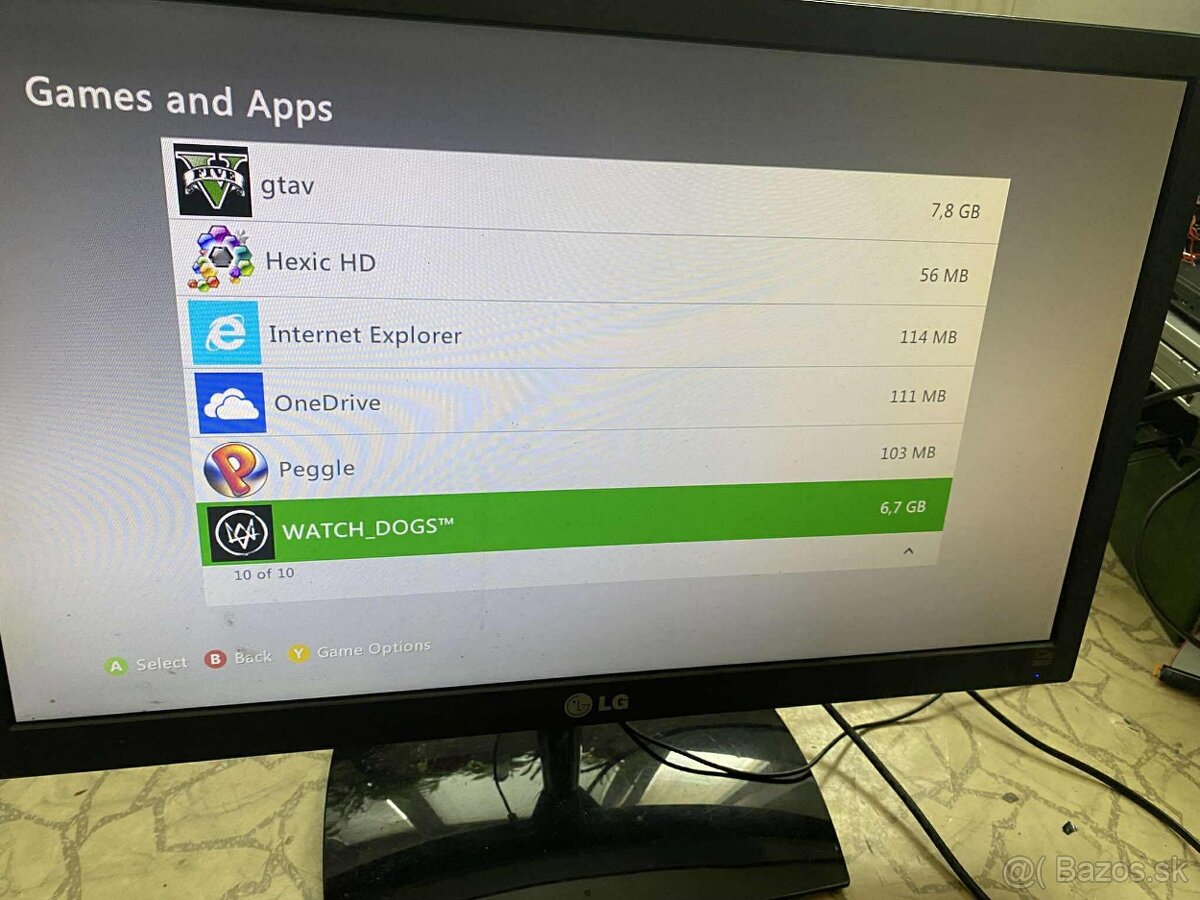 Predám tuto hernú xbox 360 s konzolu - 4