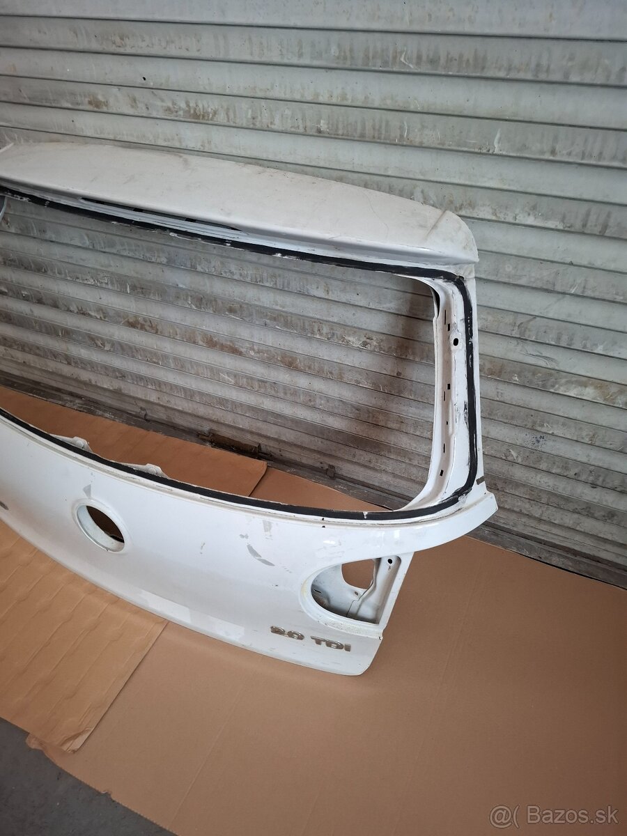 Volkswagen Golf 5 kufor piate dvere - 4