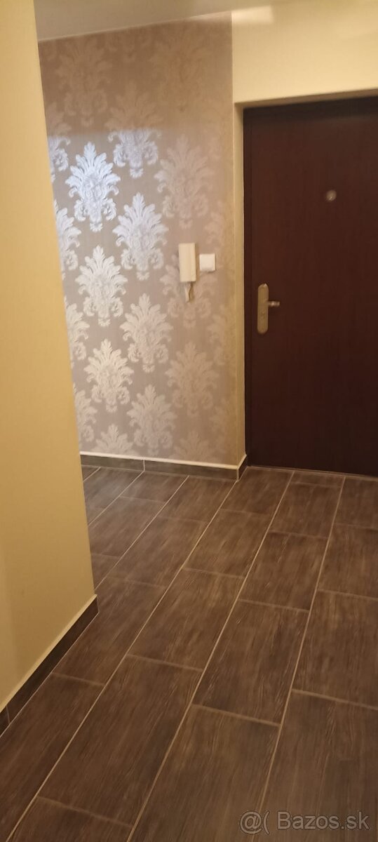 Prenajmem dvojizbový byt v Topoľčanoch - 4