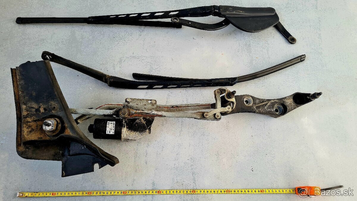 BMW E60 E61 520 525 530 535 motorček mechanizmus stieračov - 4