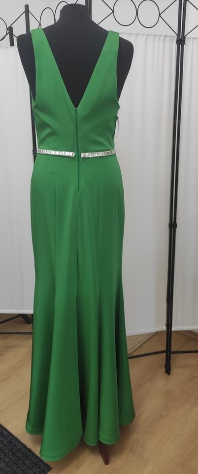 spoločenské šaty zelené s opaskom - 4