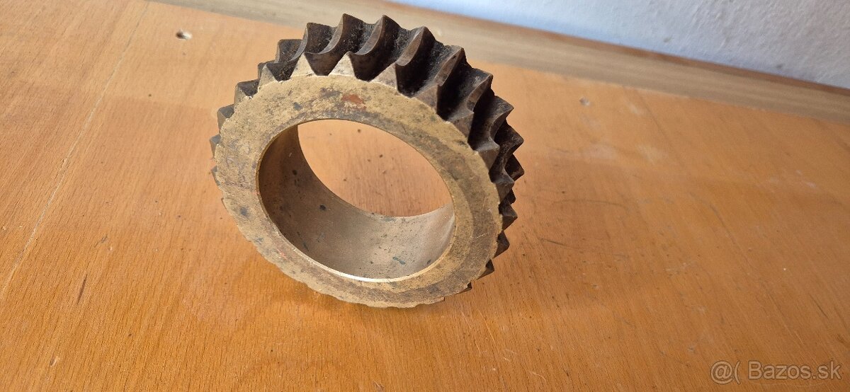 Šnekove mosadzné alebo brondzové ozubené koleso - 4