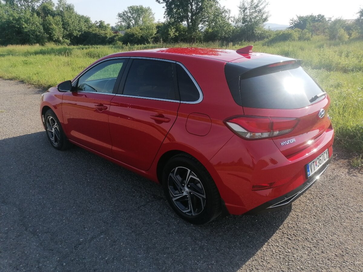 Hyundai I30 Family 53000 3/2021 1.5 benzin - 4