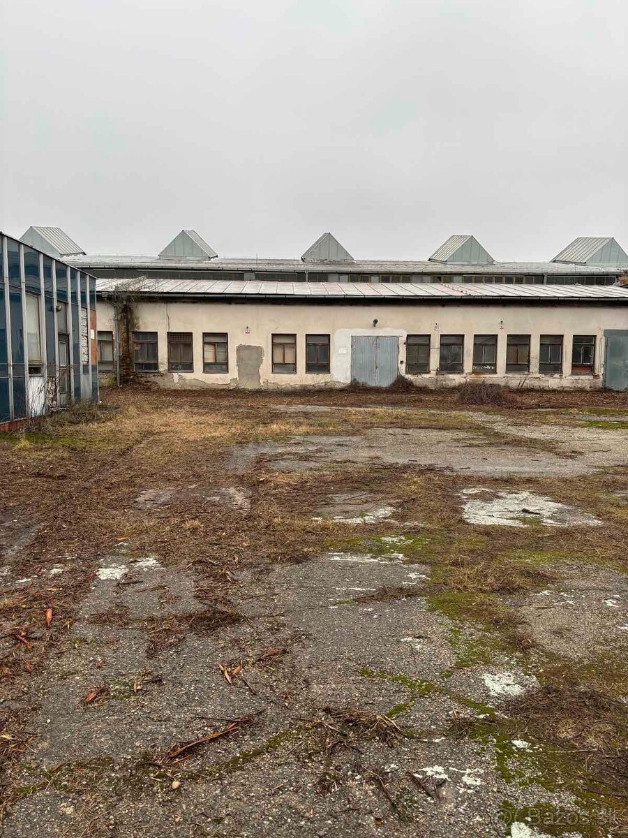 Exkluzívna ponuka priemyselného areálu v Trebišove - 4