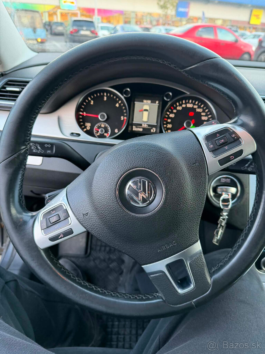 Volkswagen Passat B7 4Motion DSG - 4