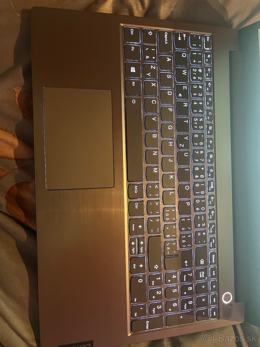 Lenovo ThinkBook 15-IIL - 4