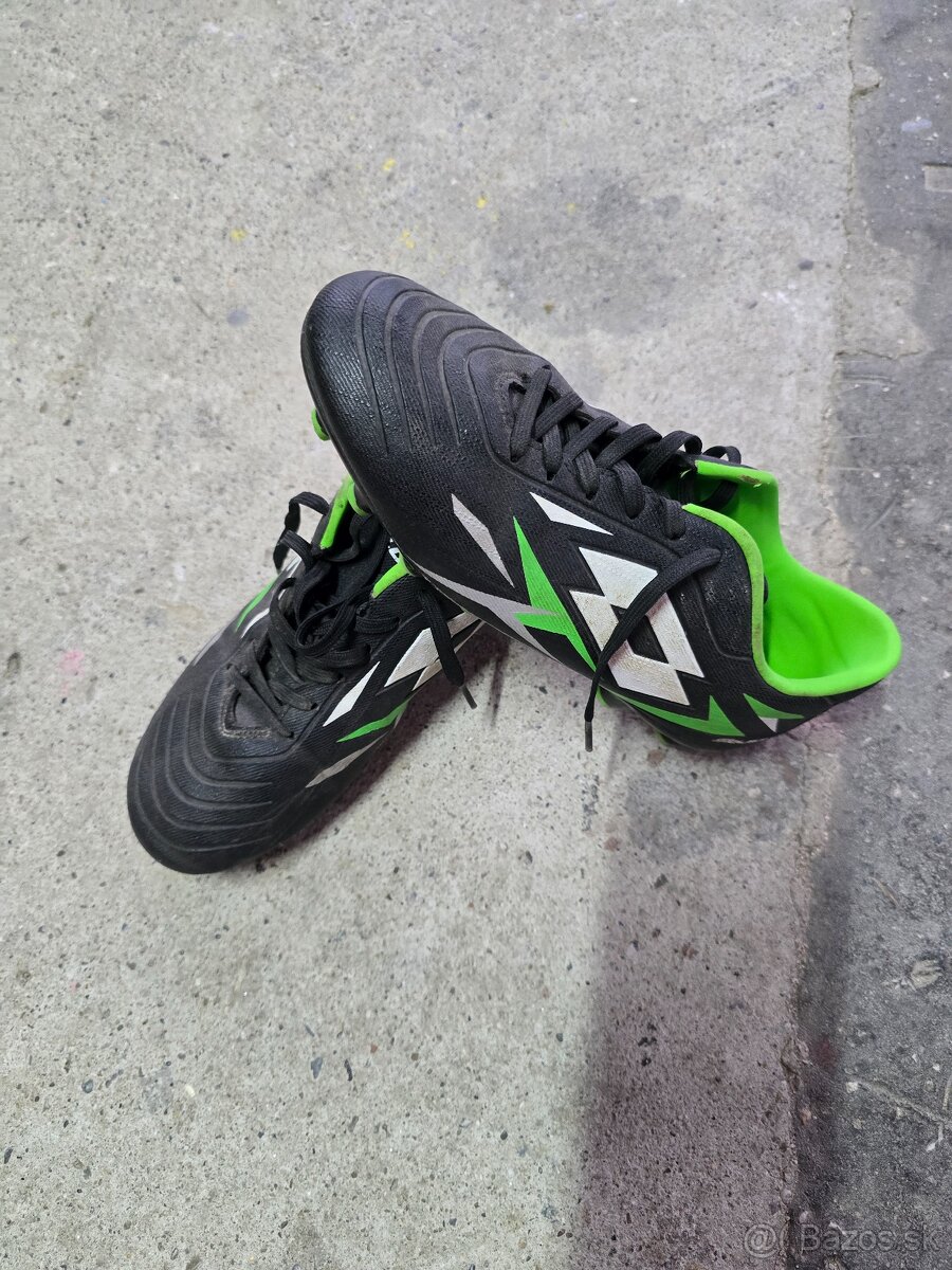 Predám kopačky a halovky - 4