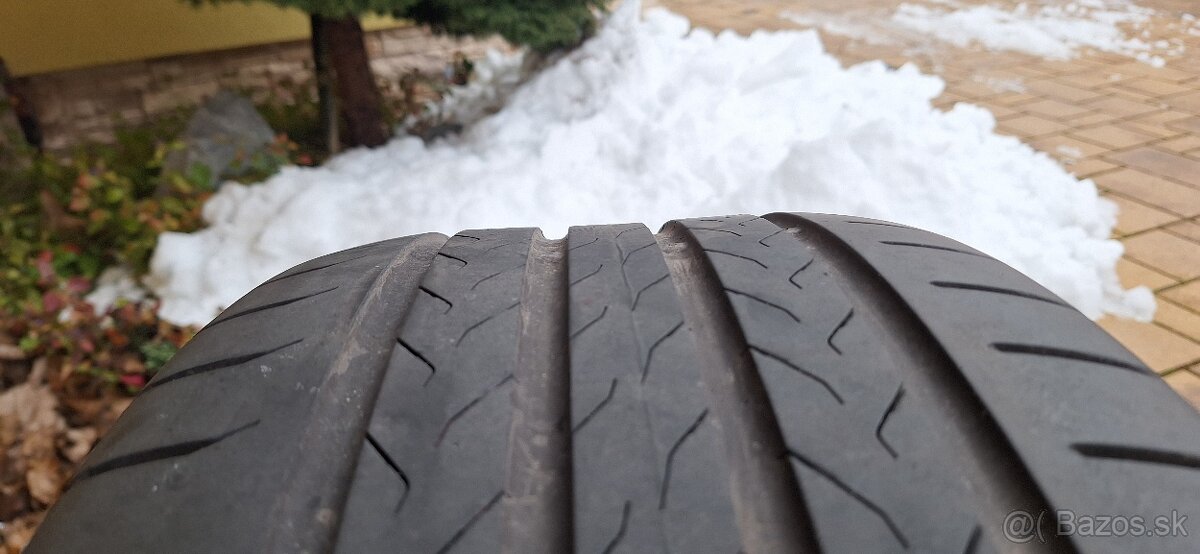 letné pneu 235/50/R20 continental EcoContact 6Q - 4