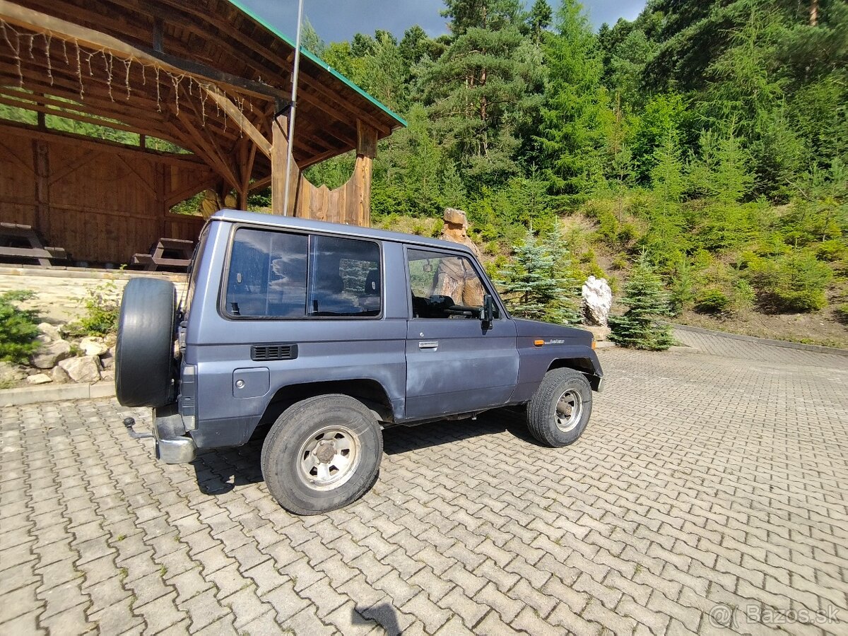 Toyota Land cruiser 70 - 4