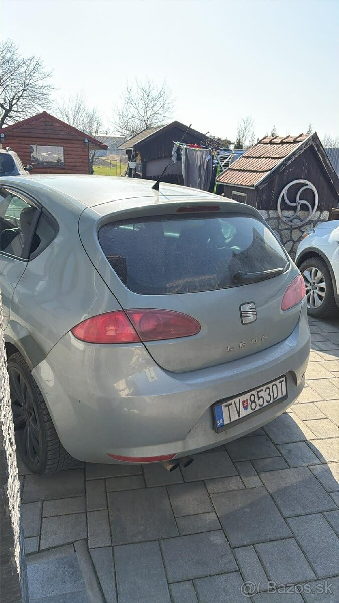 Predám Seat leon 1P 2.0TDi - 4