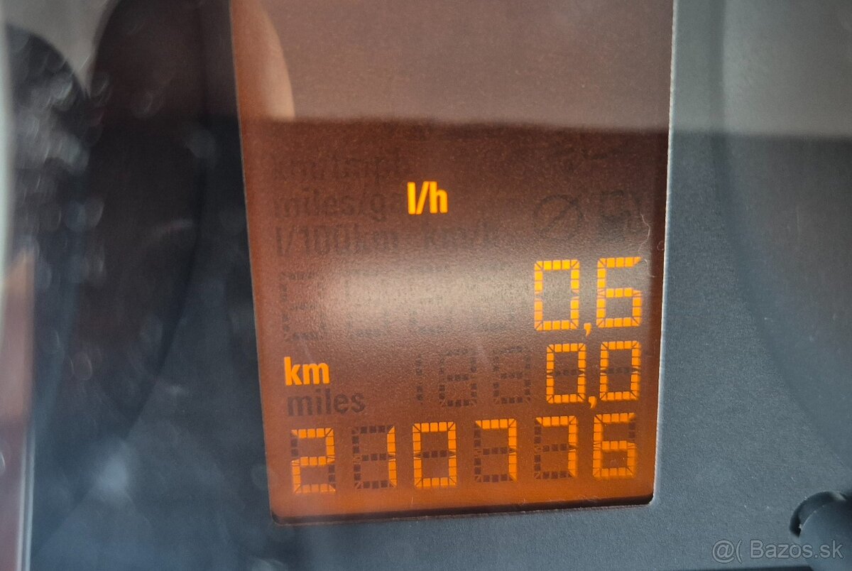 Opel Corsa 1,2 63 kW - 4