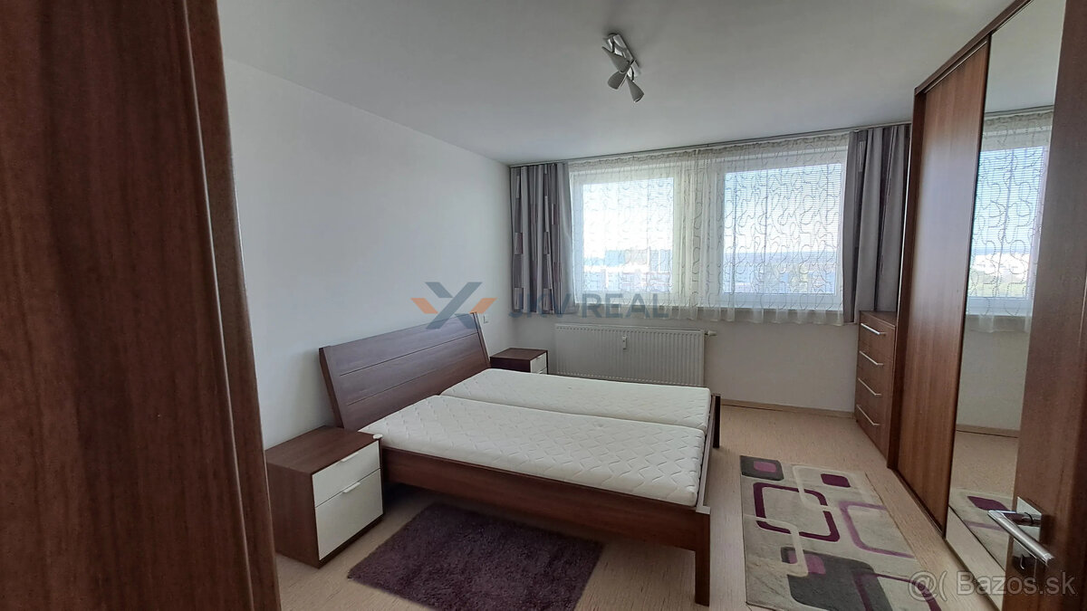 Na prenájom priestranný slnečný 3 izbový byt so zasklenou lo - 4