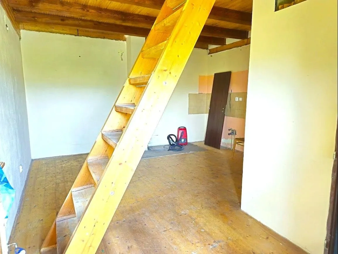 ZNÍŽENA CENA - murovaná chata Vyšný Olčvár v blízkosti lesa - 4