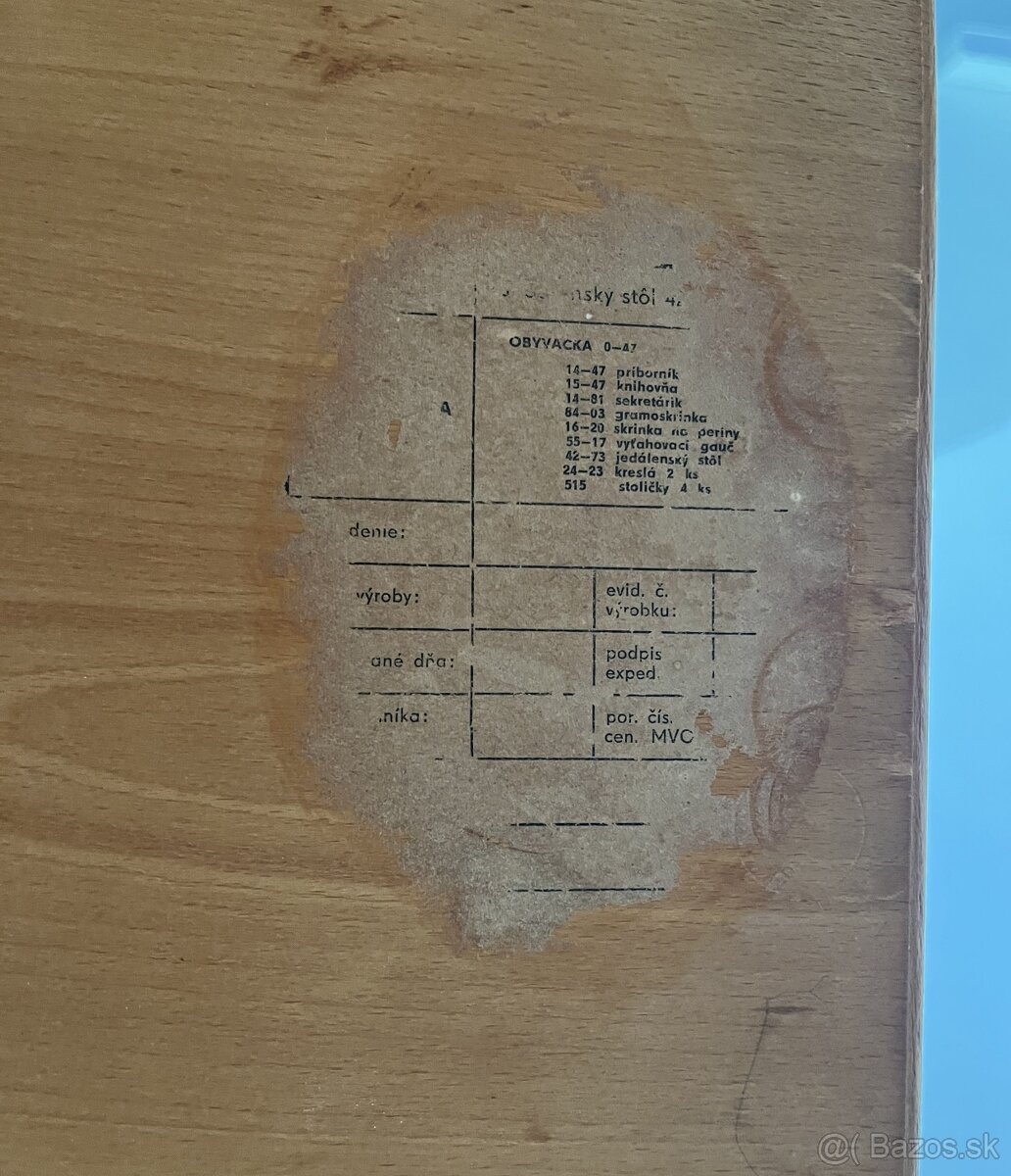 Poctivý retro rozkladací jedálenský stôl z masívu 70 roky - 4