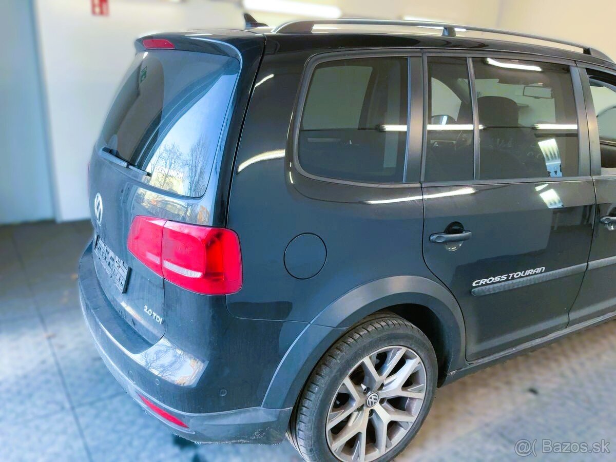 Volkswagen Touran Cross 2.0 TDi DSG 2015 - 4