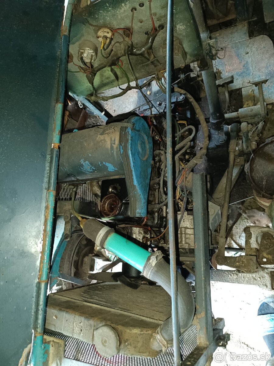 Predám malotraktor motor 1203 - 4