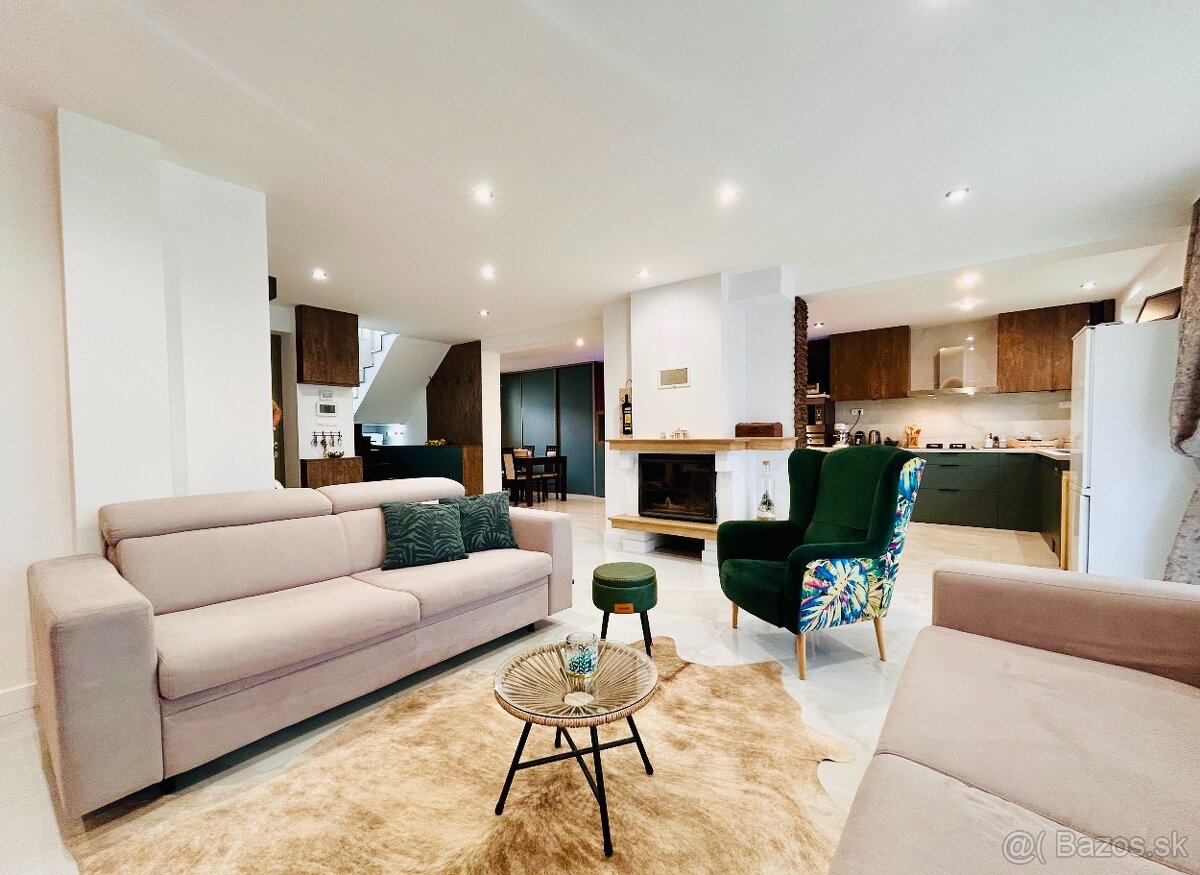 Na predaj príjemný plne zariadený dom s bazénom - 4