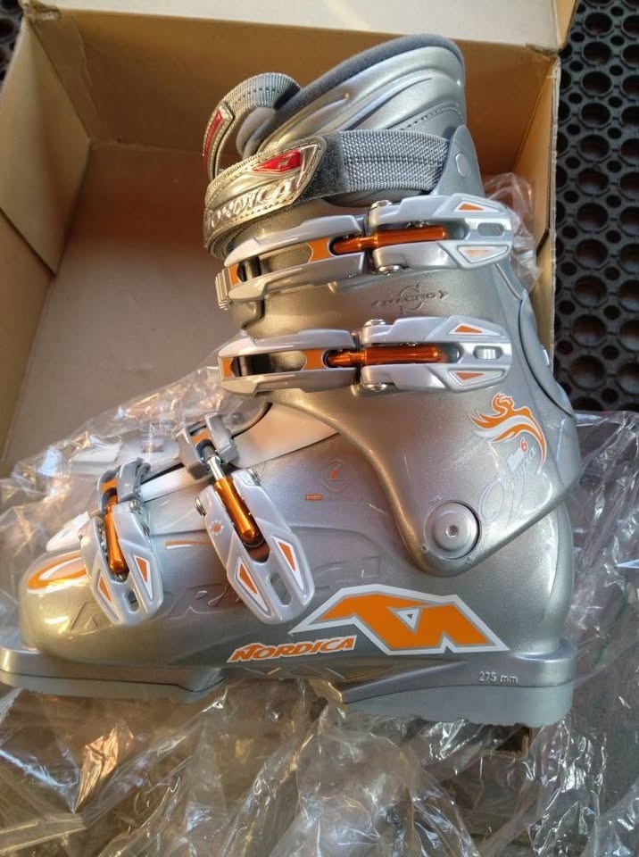 Dámske lyžiarky. - 4