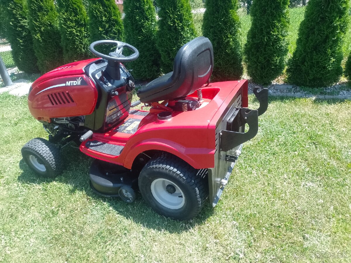 Traktorová kosačka MTD 160/92H - 4