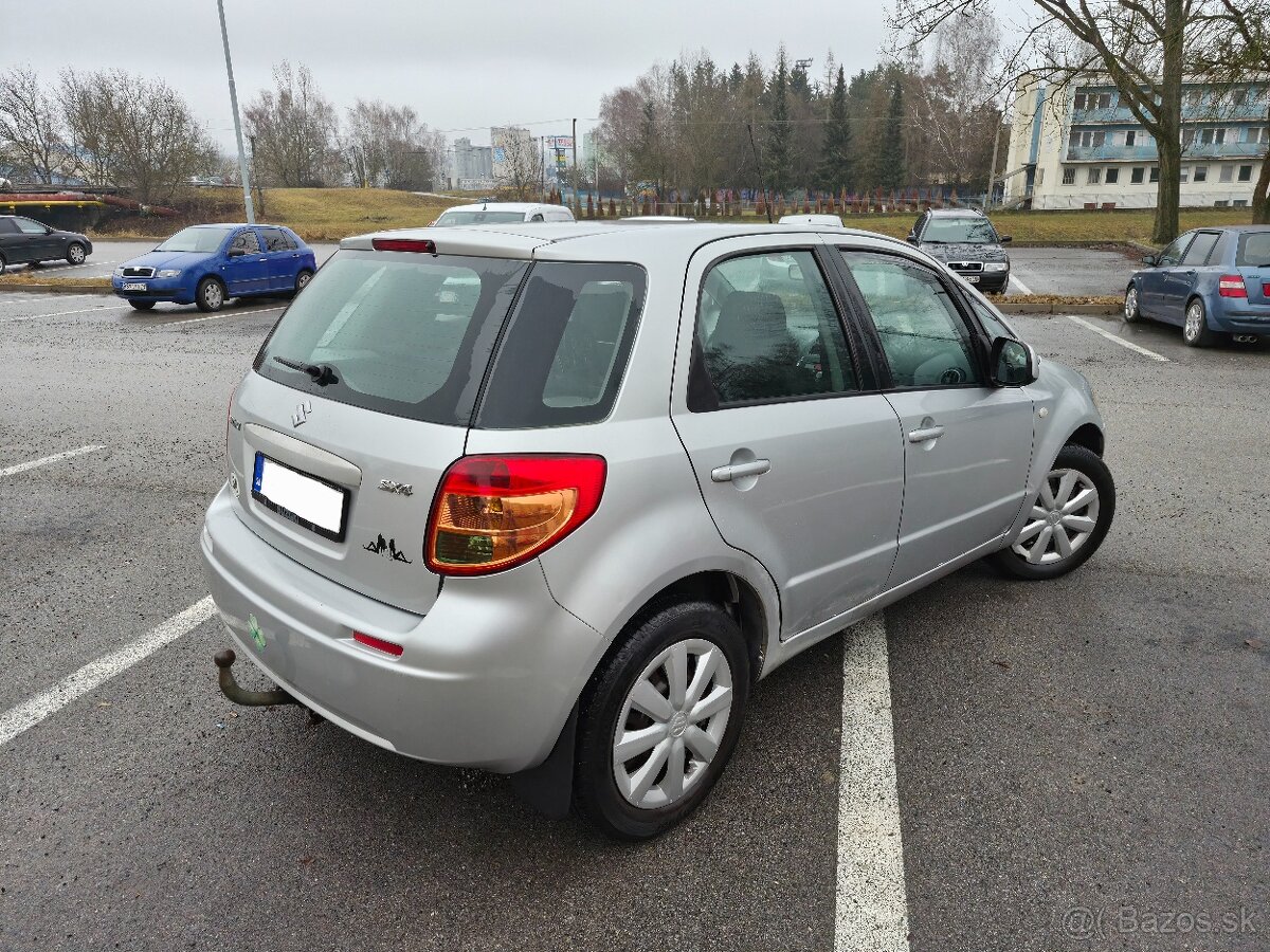 Predám Suzuki Sx4 1,5 benzín - 4