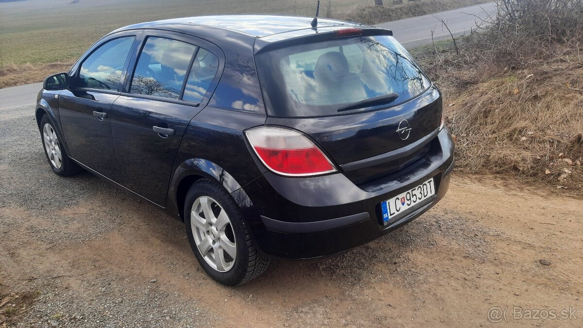 Predám Opel Astra H - 4
