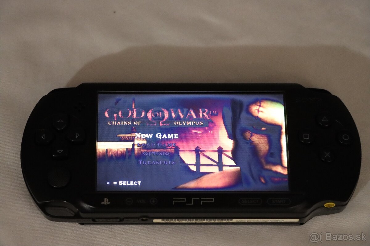 PSP E1004 Street + 4GB karta + 7 hier + krabica - 4