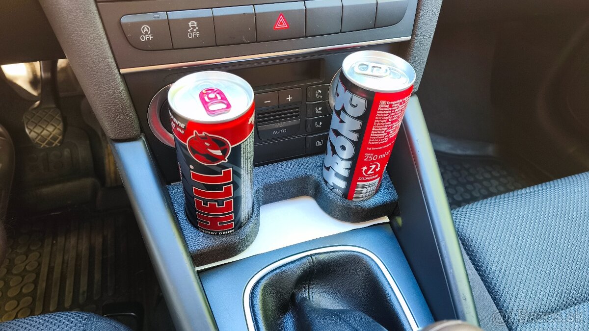 Držiak na plechovky 250ml do audi a3 8P - 4
