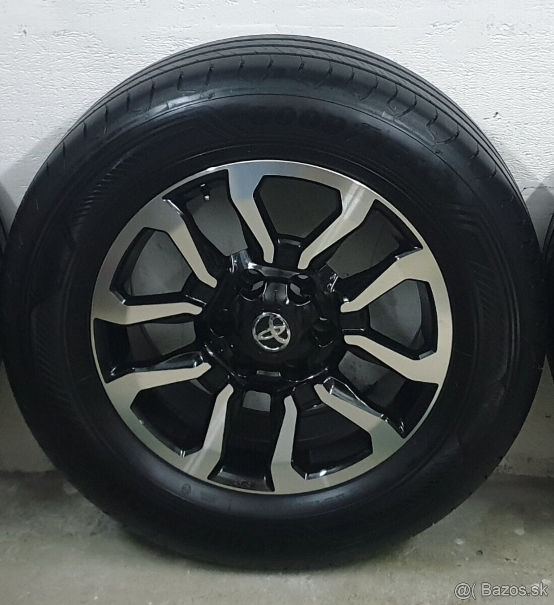 Sada kolies Hilux Landcruiser 265 60 r18