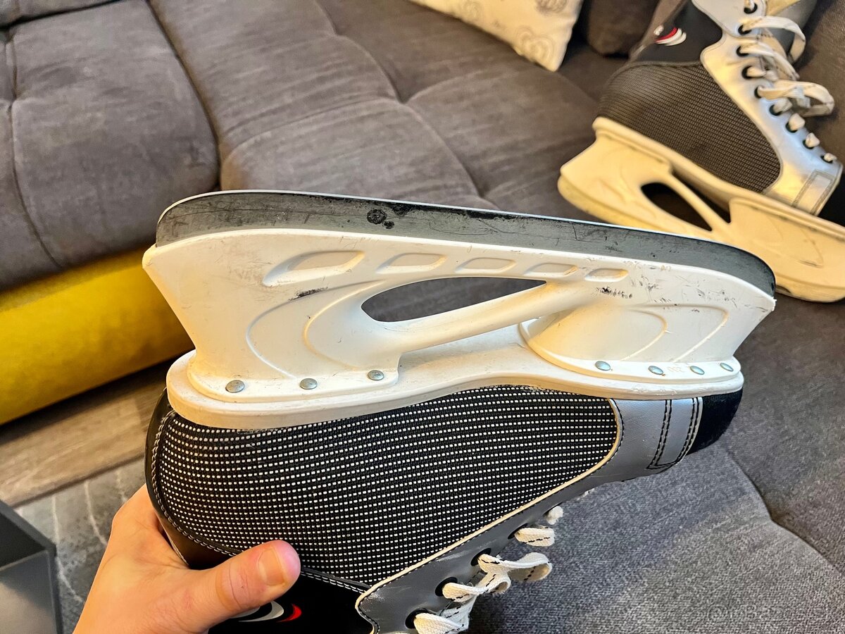 Hokejové korčule, veľkosť 44 - 4