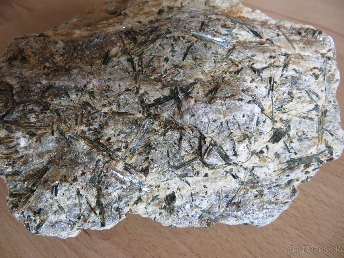 Minerály - aktinolit z Habachtalu (Rakúsko) - 4