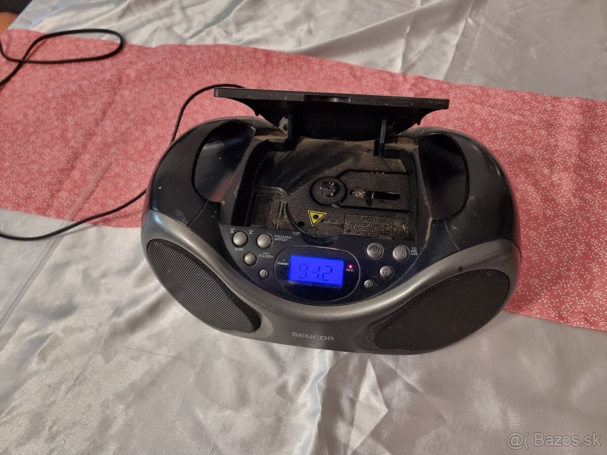 Rádio Sencor do kuchyne, na chatu, garáže FM, CD,MP3,USB - 4