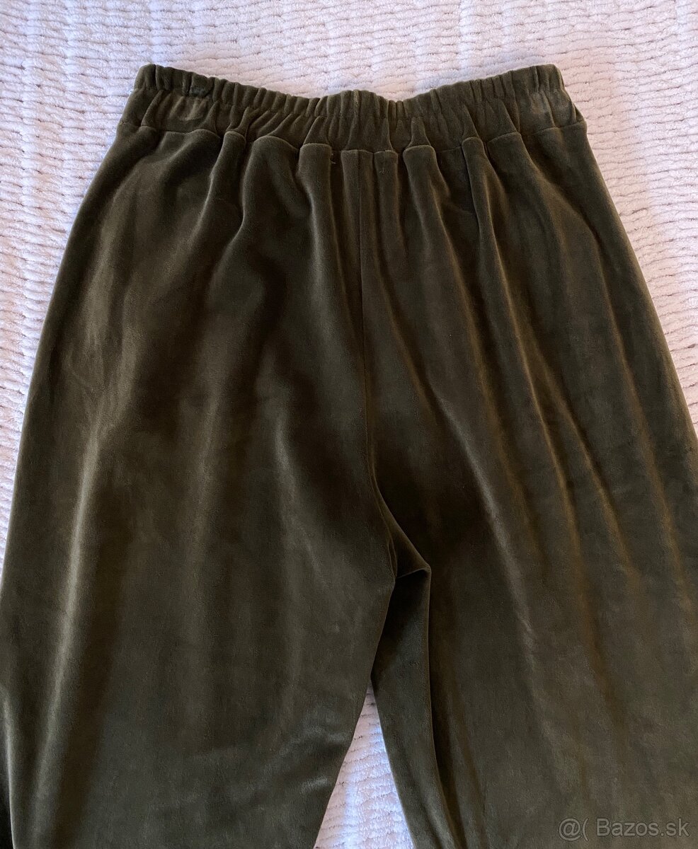 OLIVOVÉ NOHAVICE - 4